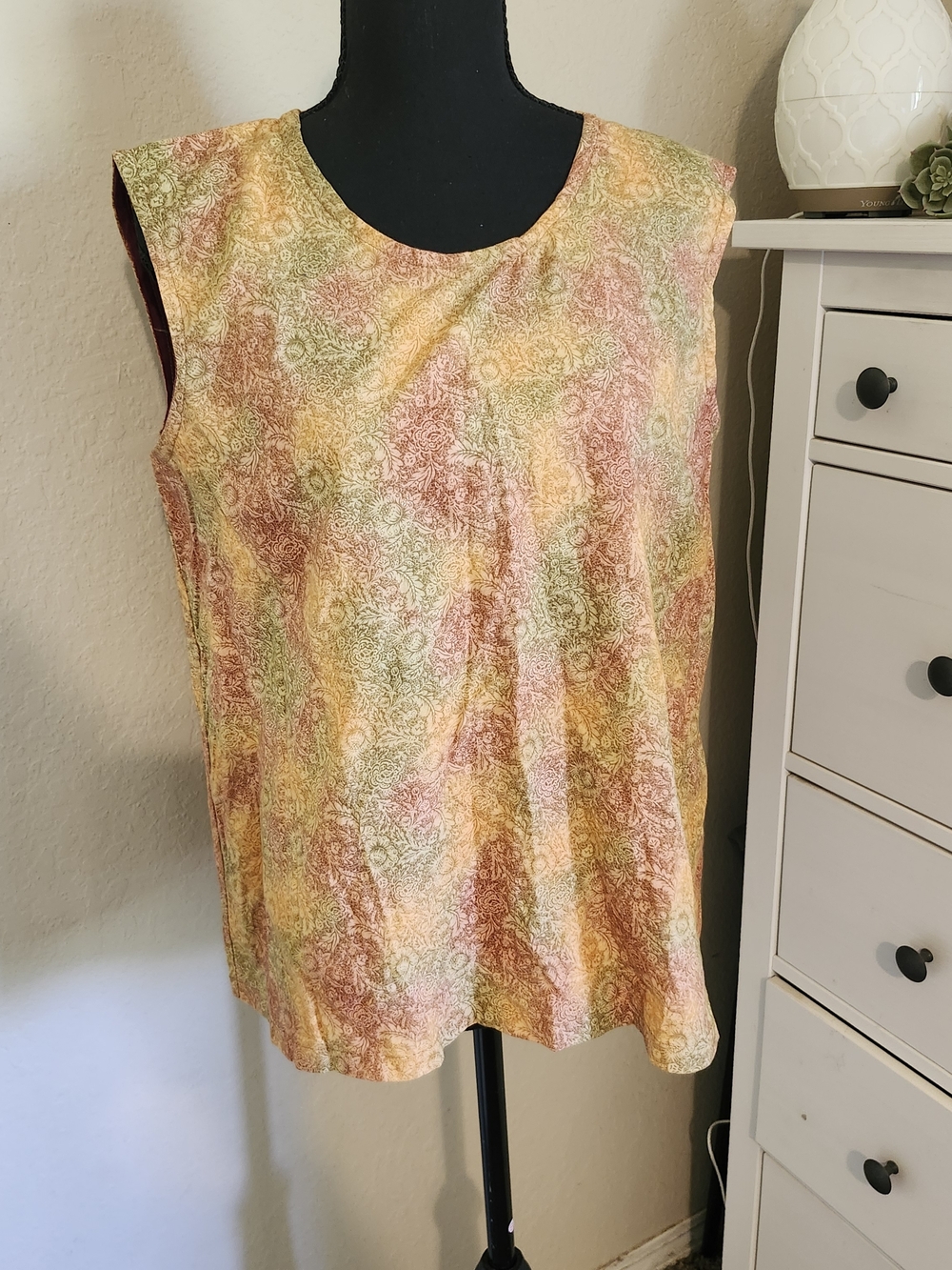 Sleeveless Multicolor Printed Women’s Top